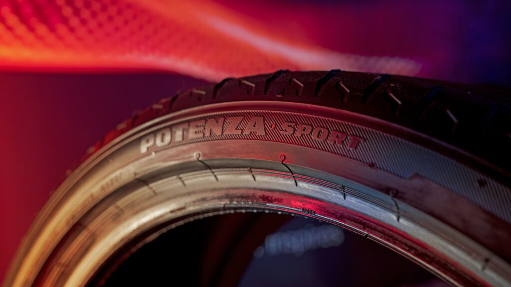 Bridgestone представила шины Potenza
