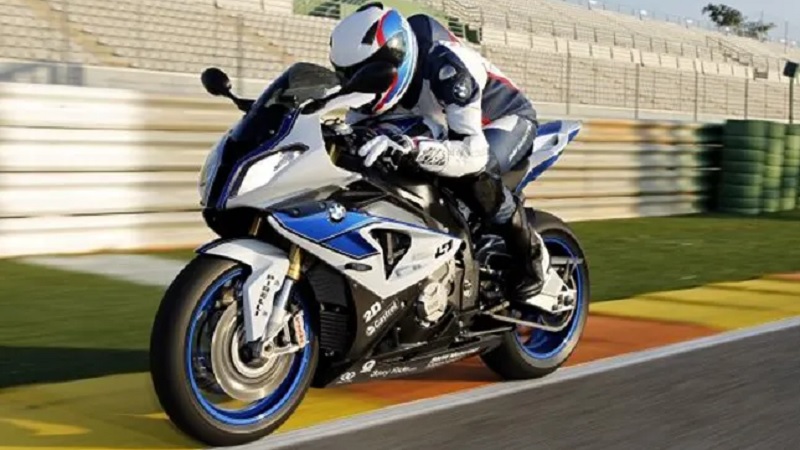 Mitas расширит линейку скоростных мотошин Sport Force+ EV