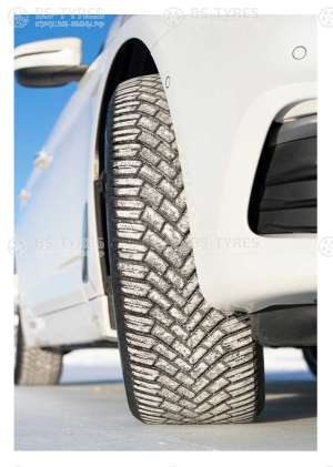 Goodyear Ultra Grip Ice 3 235/45 R18 98T